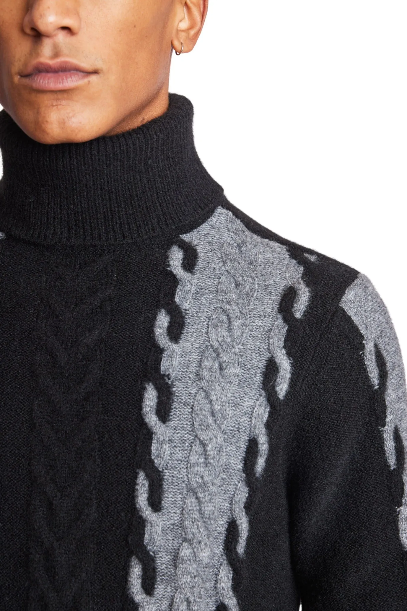 Fuzzy 2 Tone Cable Turtleneck - Onyx Grey