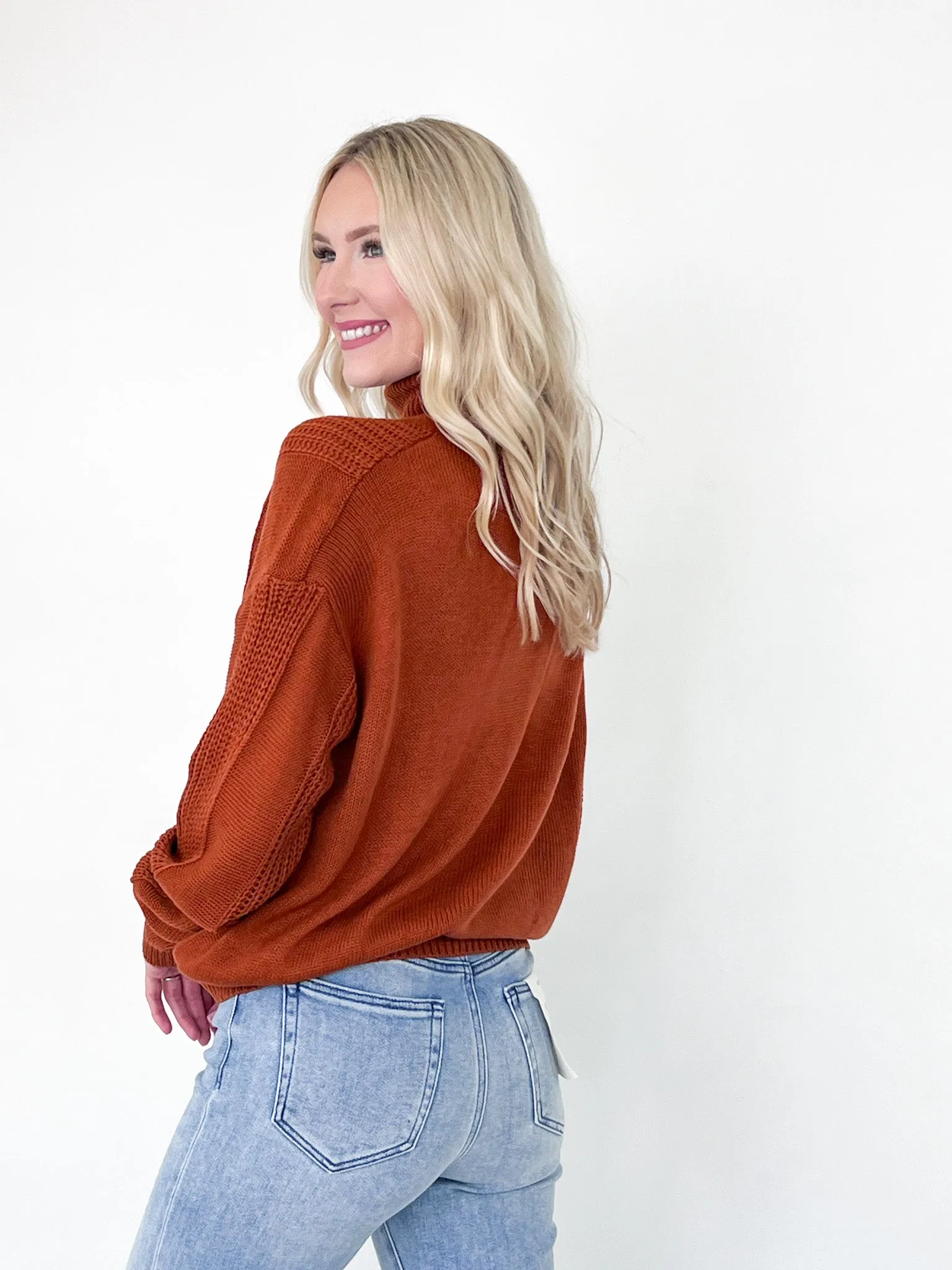 Naomi - Rust Turtleneck Knit Sweater