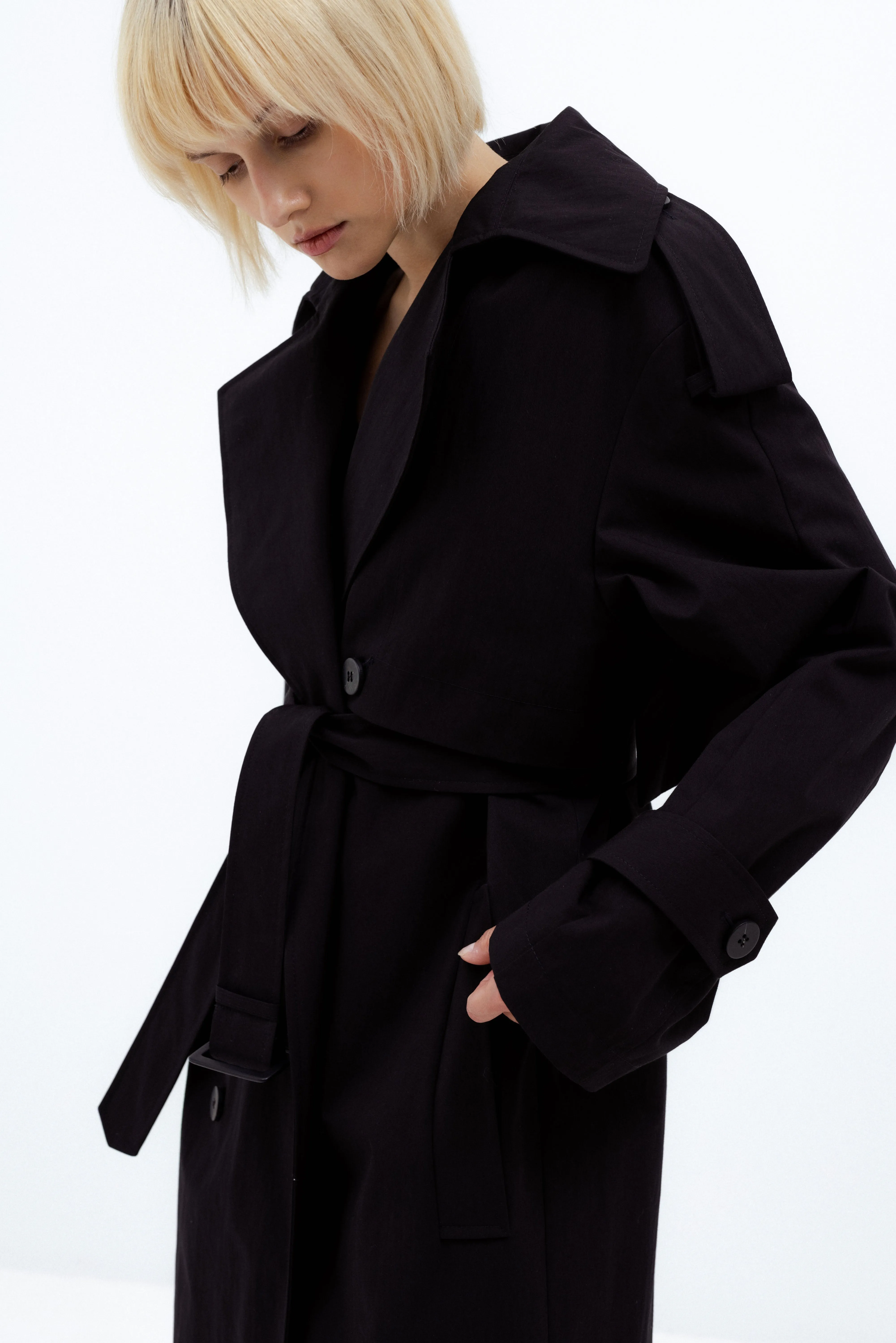 OVERSIZED BLACK TRENCH COAT