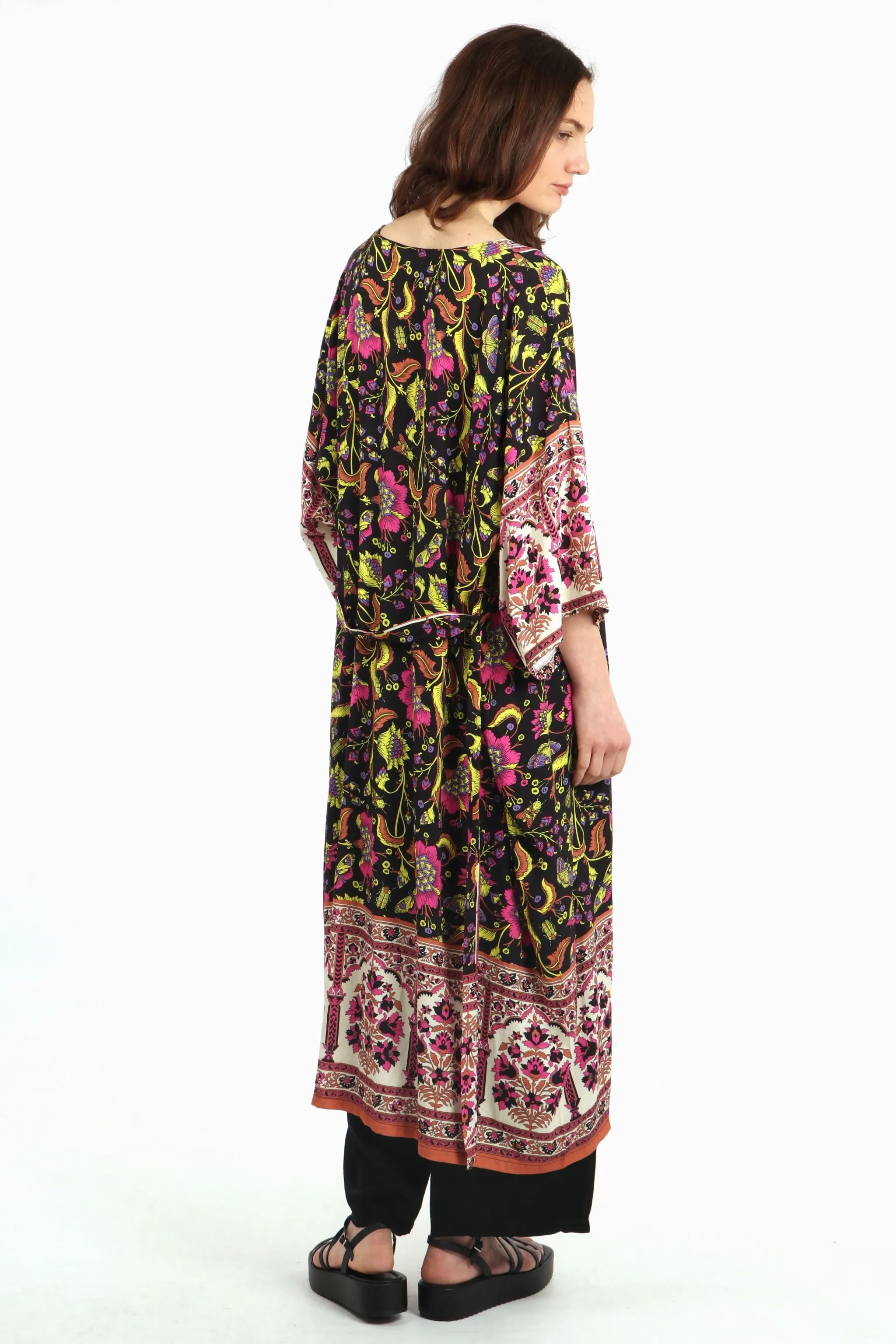 Vintage Floral & Butterfly Print Long Kimono Robe with Waist Belt in Black